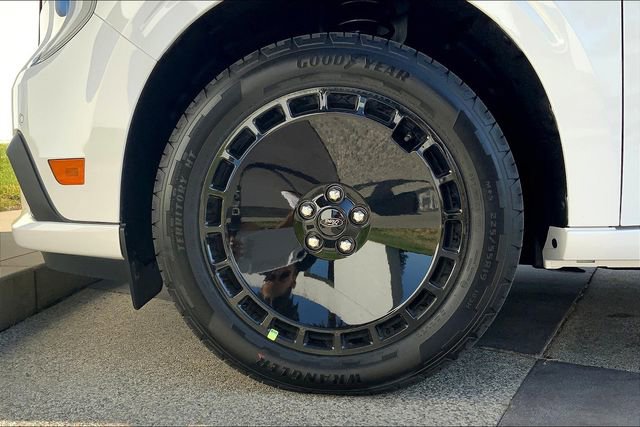 New 2025 Ford Maverick Lobo image 12