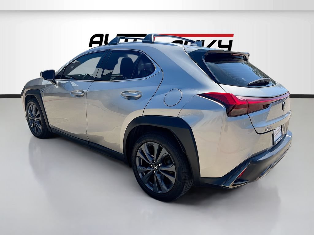 Used 2019 Lexus UX 200 F Sport w/ F Sport Premium Package FWD image 5