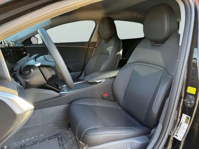 Used 2025 Lucid Air Pure image 19