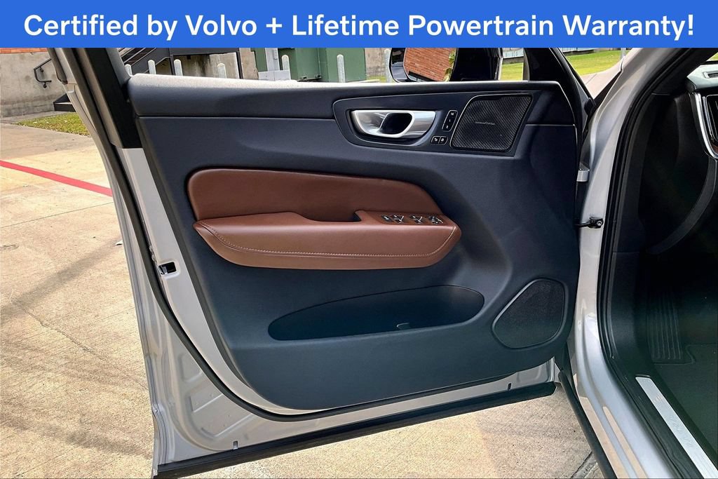 Certified 2024 Volvo XC60 B5 Plus w/ Protection Package Premier AWD/4WD image 24