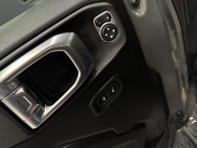 Used 2022 Jeep Gladiator Sport image 27