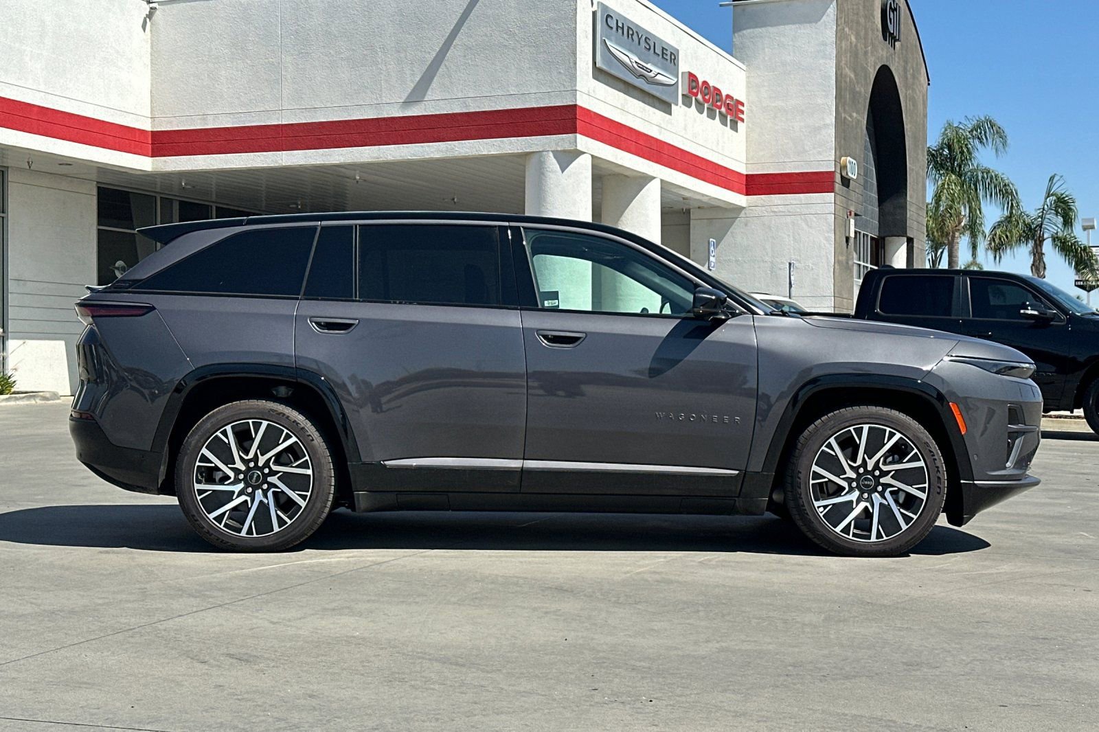 New 2025 Jeep Wagoneer S Limited image 8