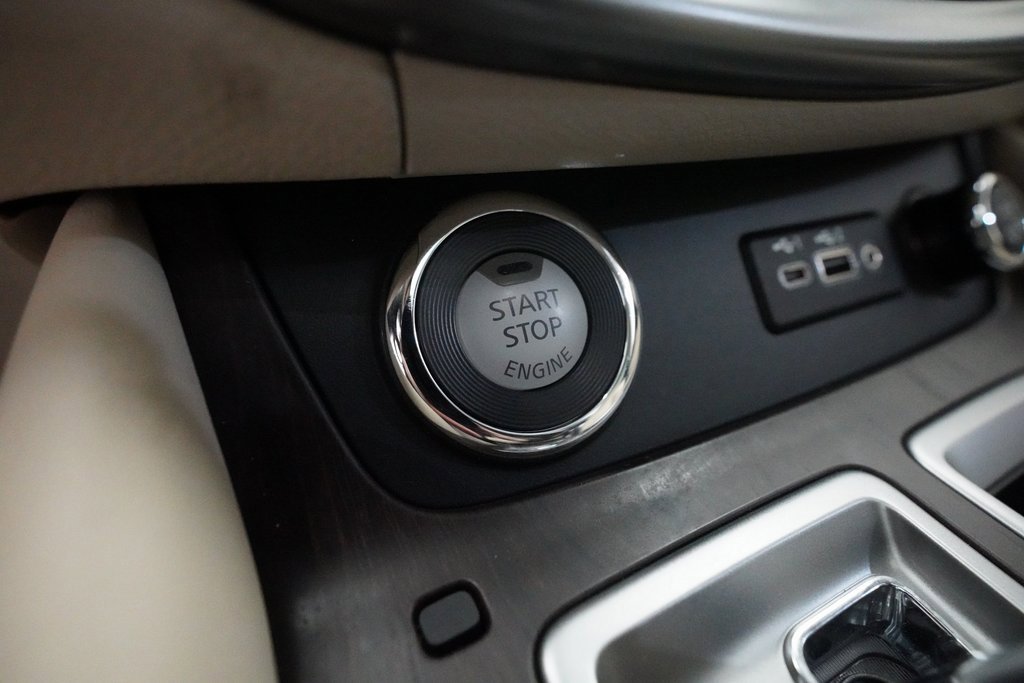 Certified 2024 Nissan Murano Platinum w/ Cargo Package image 33