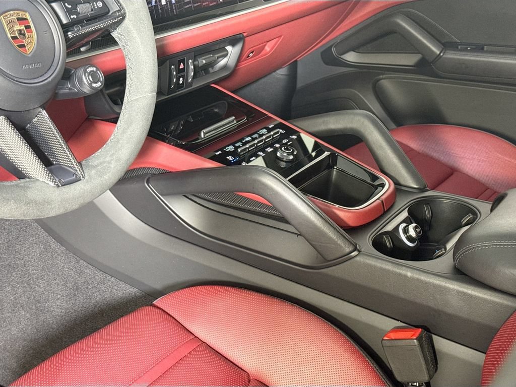 Certified 2024 Porsche Cayenne S AWD/4WD image 21
