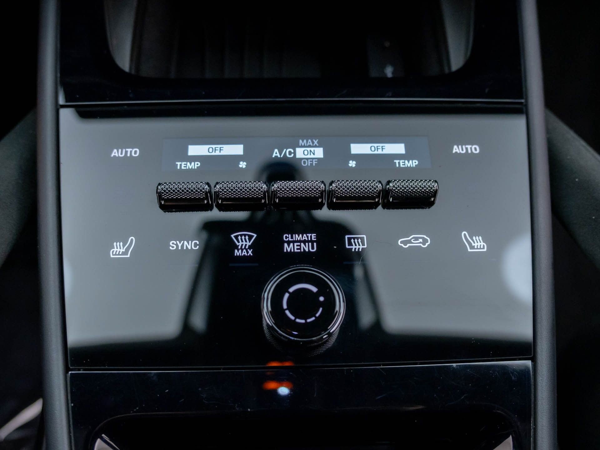 Used 2024 Porsche Cayenne Turbo GT image 25