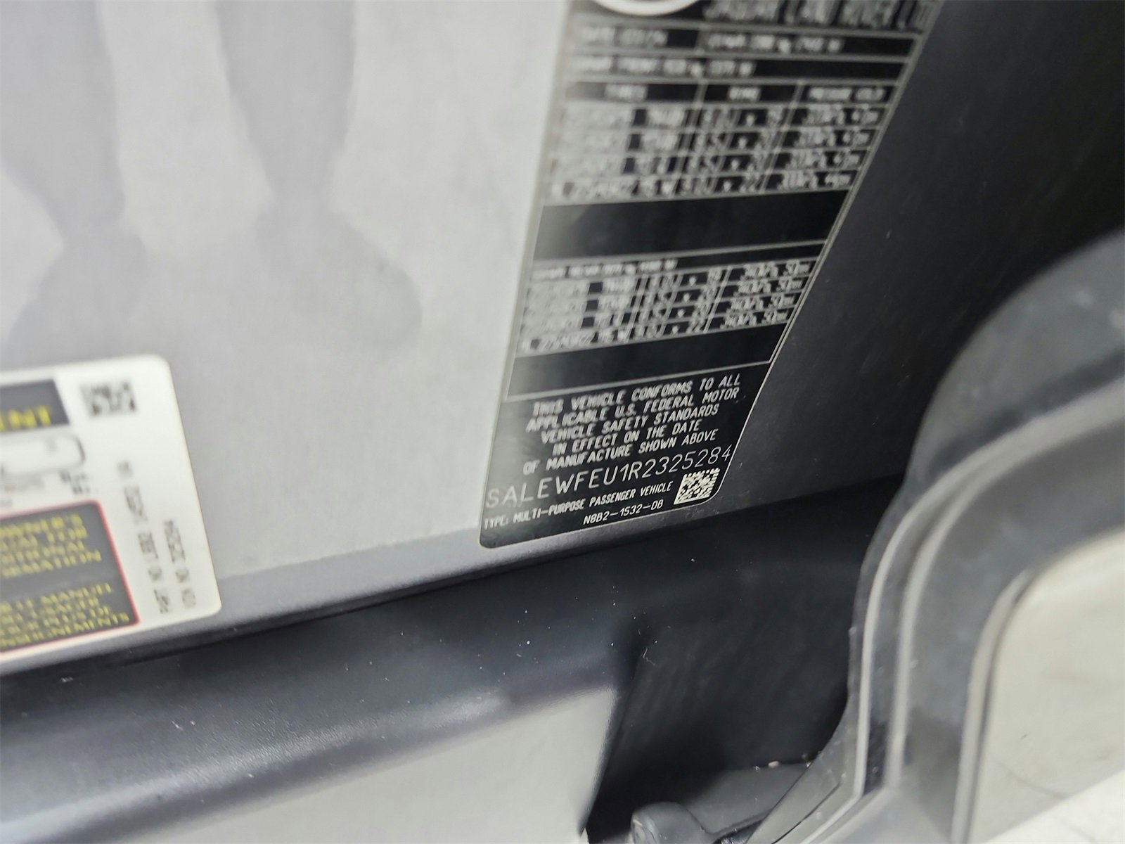 Used 2024 Land Rover Defender 130 Outbound image 52