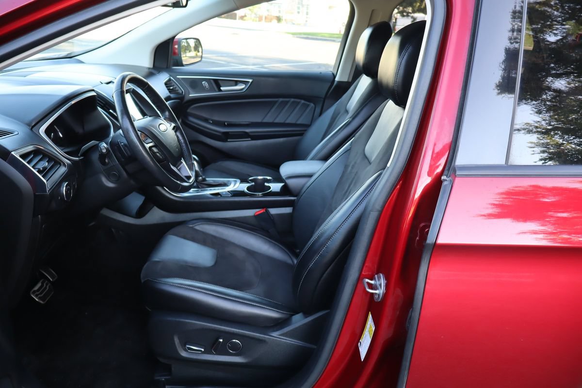 Used 2018 Ford Edge Sport w/ Equipment Group 401A AWD/4WD image 18