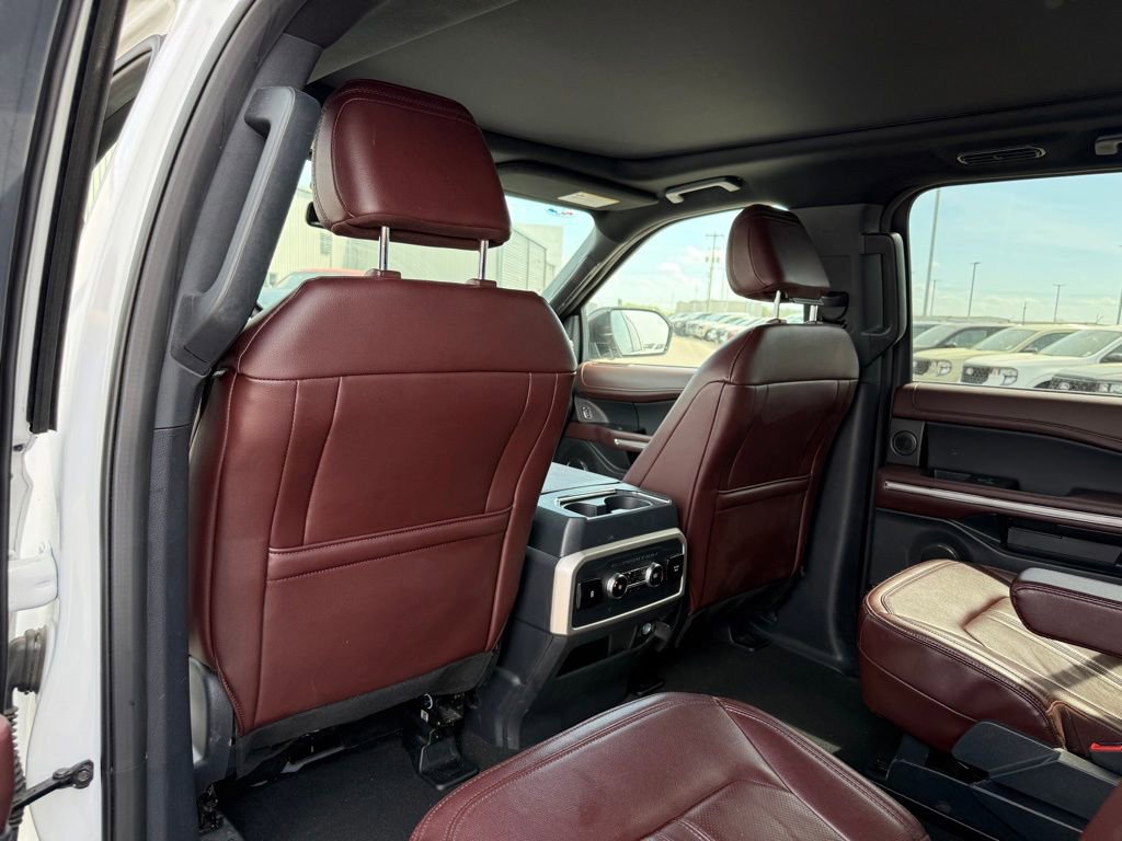 Used 2024 Ford Expedition Max Limited image 8