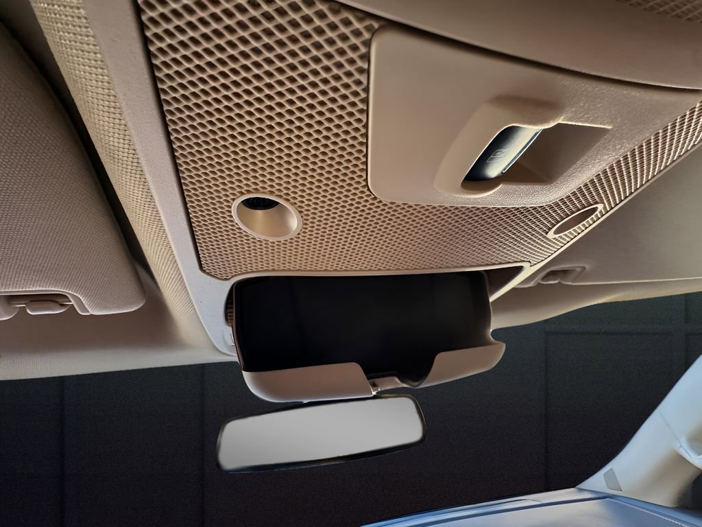 Used 2019 Ford F150 Lariat image 17