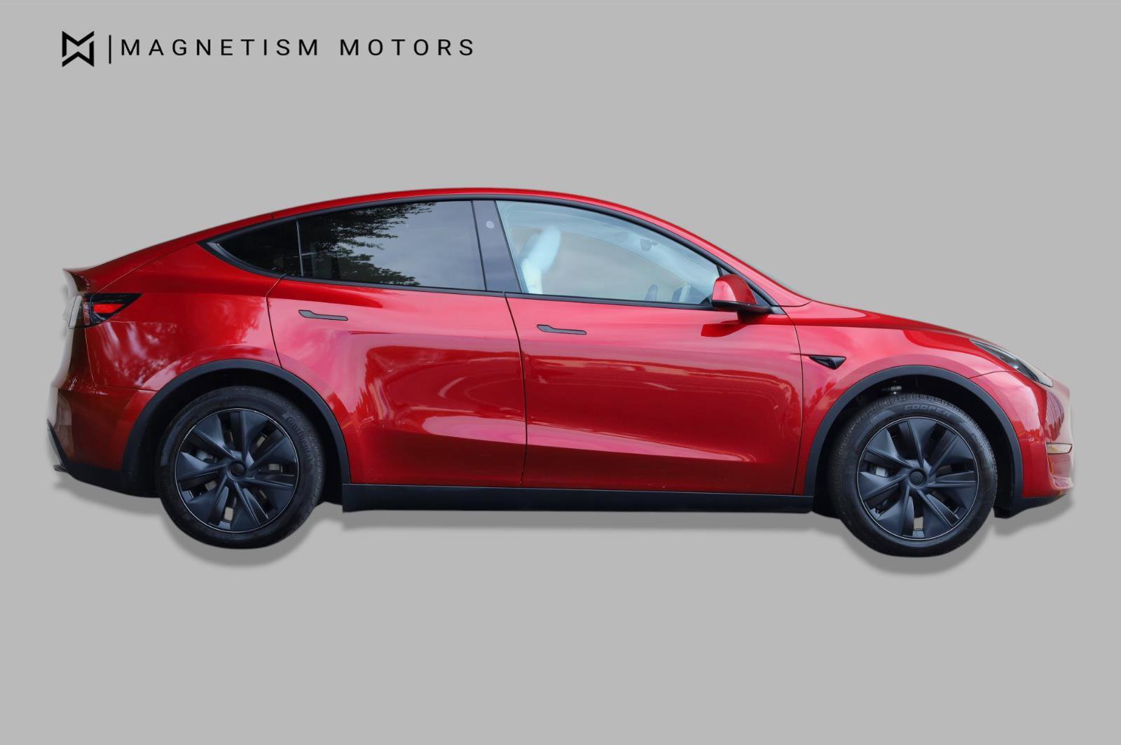 Used 2024 Tesla Model Y Long Range RWD image 2