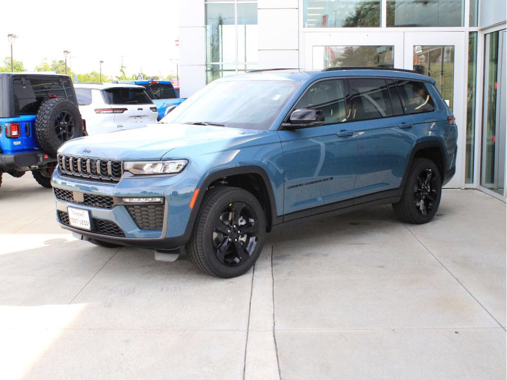New 2026 Jeep Grand Cherokee L Limited w/ Limited Altitude Package AWD/4WD image 3