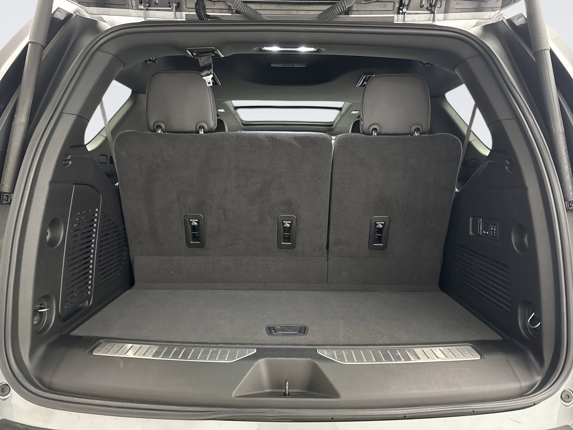 Used 2024 Chevrolet Tahoe High Country image 21