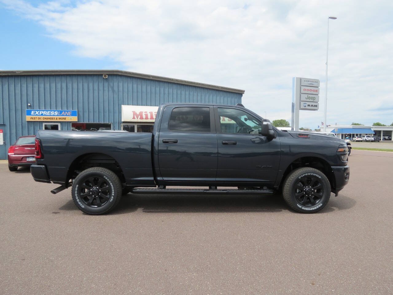 New 2026 RAM 3500 Big Horn AWD/4WD image 2