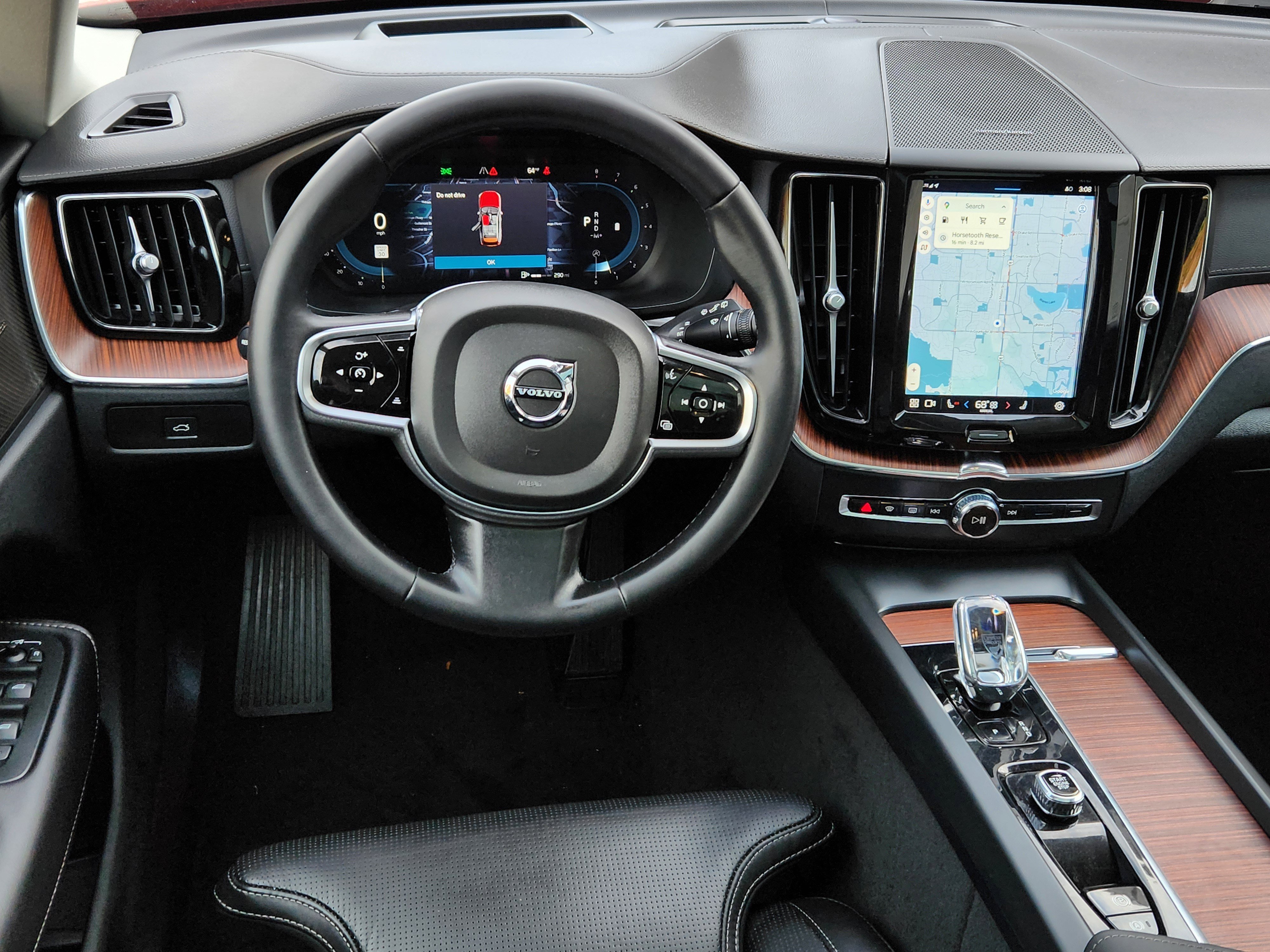 Certified 2023 Volvo XC60 B5 Ultimate image 10