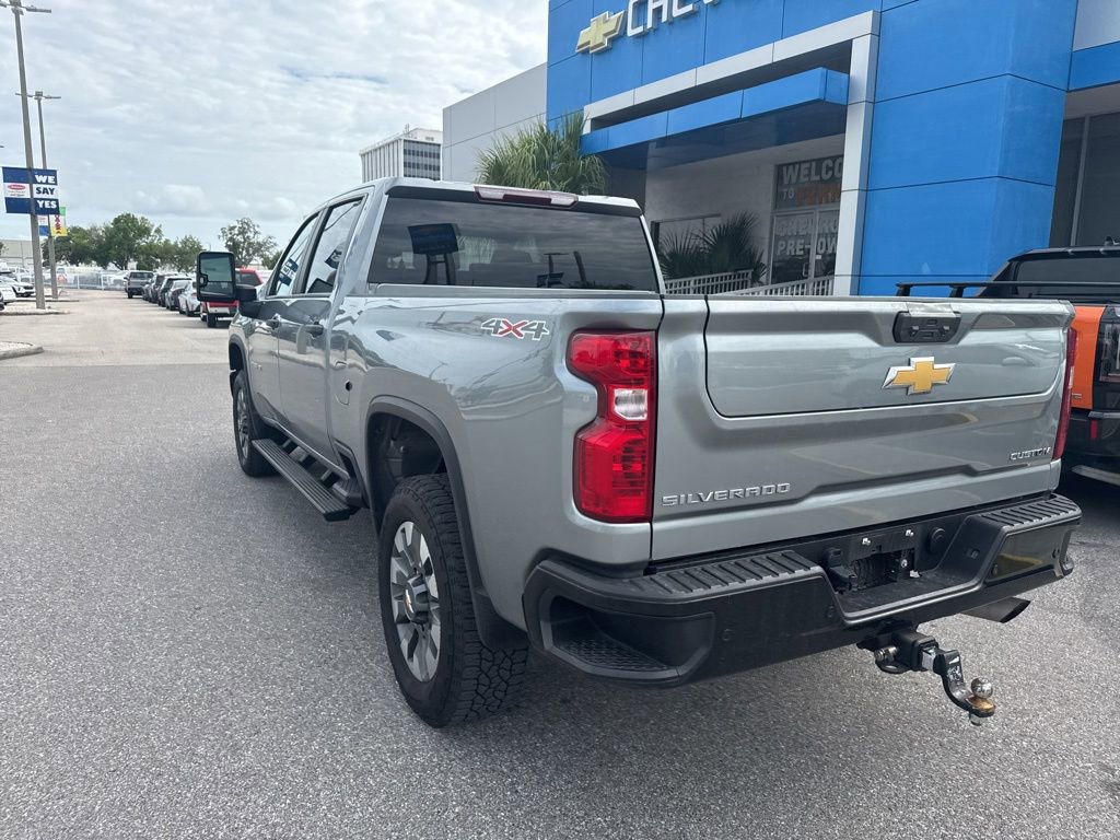 Used 2024 Chevrolet Silverado 2500 Custom w/ Custom Value Package AWD/4WD image 9
