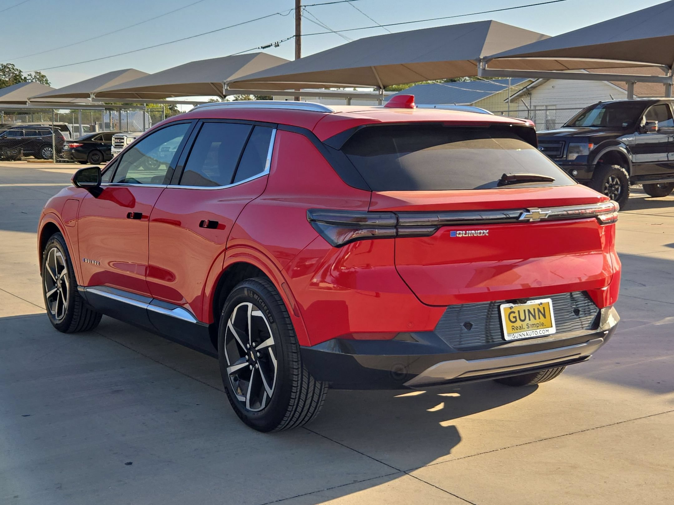 Certified 2024 Chevrolet Equinox EV LT FWD image 5