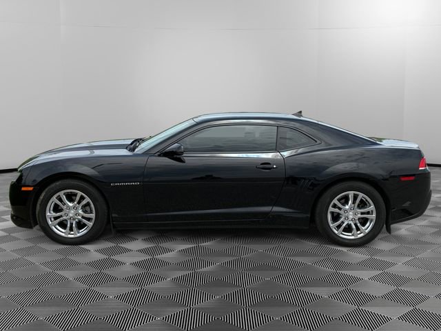 Used 2015 Chevrolet Camaro LS RWD image 2