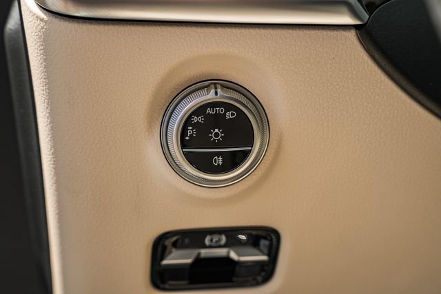New 2026 Mercedes-Benz C 300 4MATIC Sedan image 41