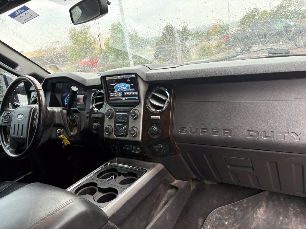Used 2014 Ford F350 Platinum w/ Platinum Package AWD/4WD image 28