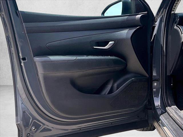 Used 2025 Hyundai Tucson SE FWD image 18