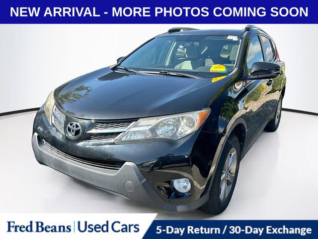 Used 2015 Toyota RAV4 XLE AWD/4WD image 2