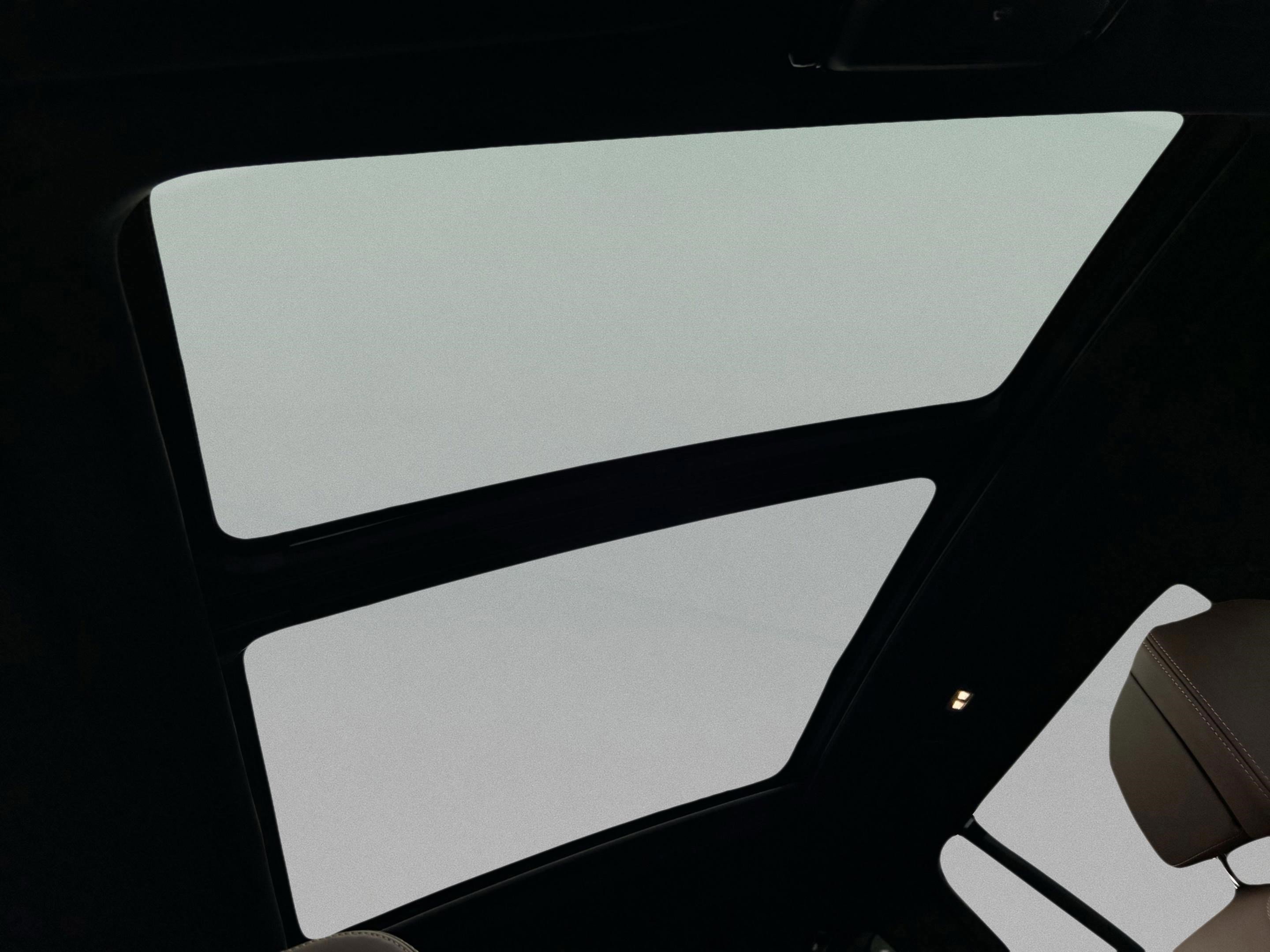 Used 2026 BMW X7 M60i image 33