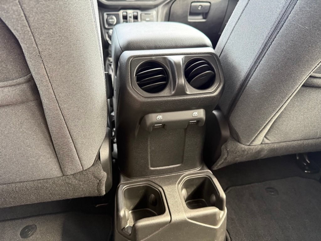 Used 2024 Jeep Wrangler Unlimited Sport AWD/4WD image 26
