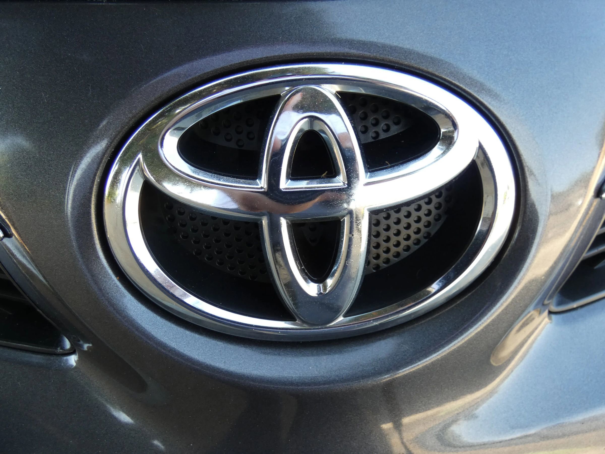Used 2015 Toyota RAV4 LE image 68
