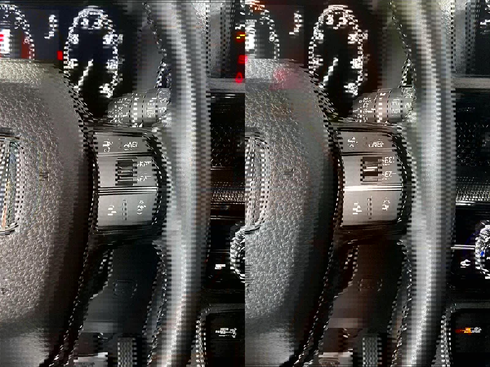 Used 2025 Honda CR-V EX-L image 24