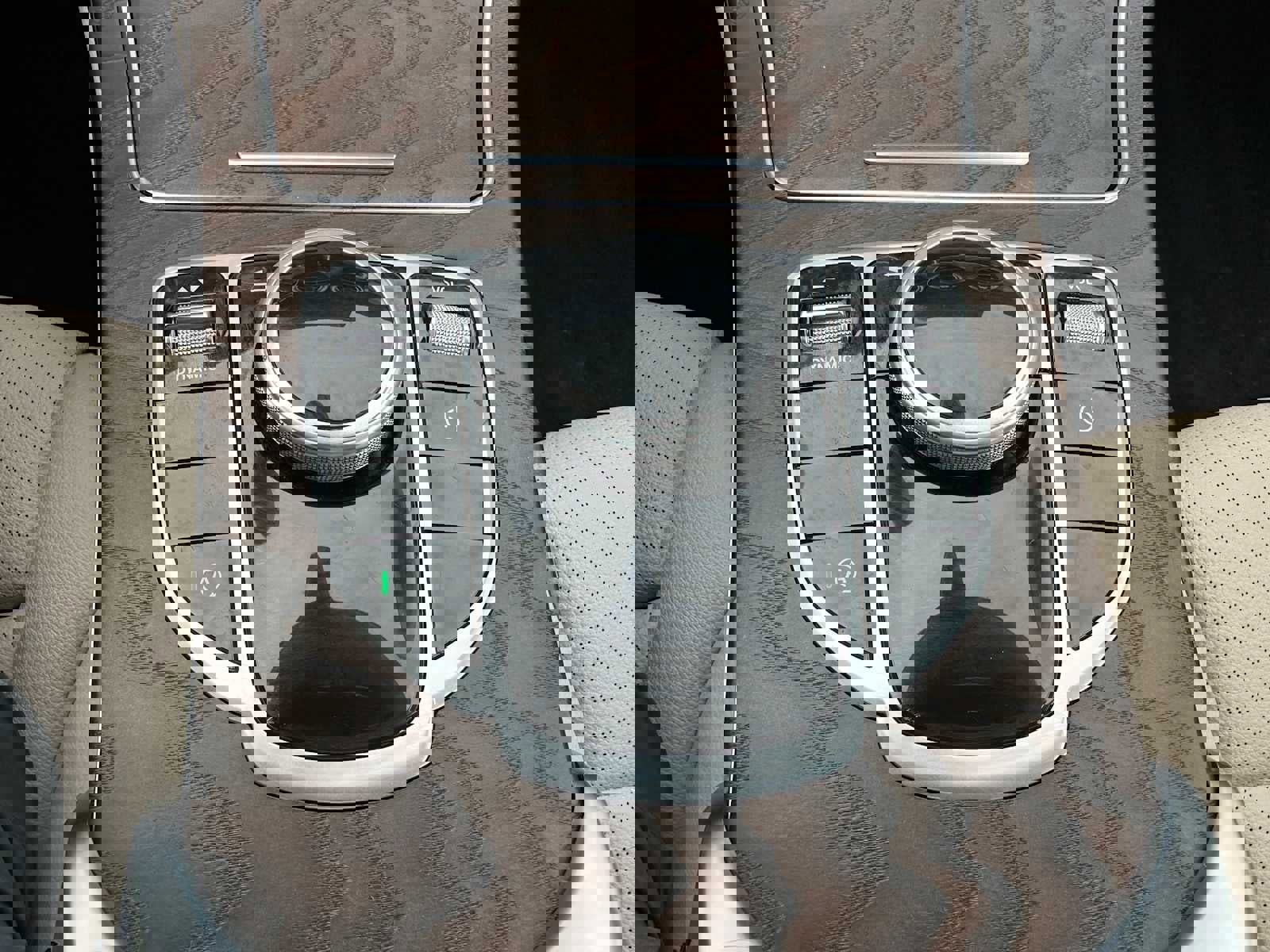 Used 2021 Mercedes-Benz C 300 4MATIC Sedan image 28