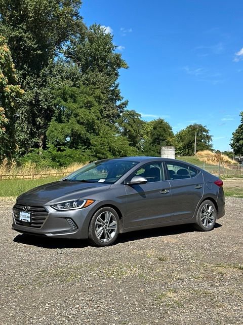 Used 2017 Hyundai Elantra Limited w/ Limited Ultimate Package 05 FWD image 5
