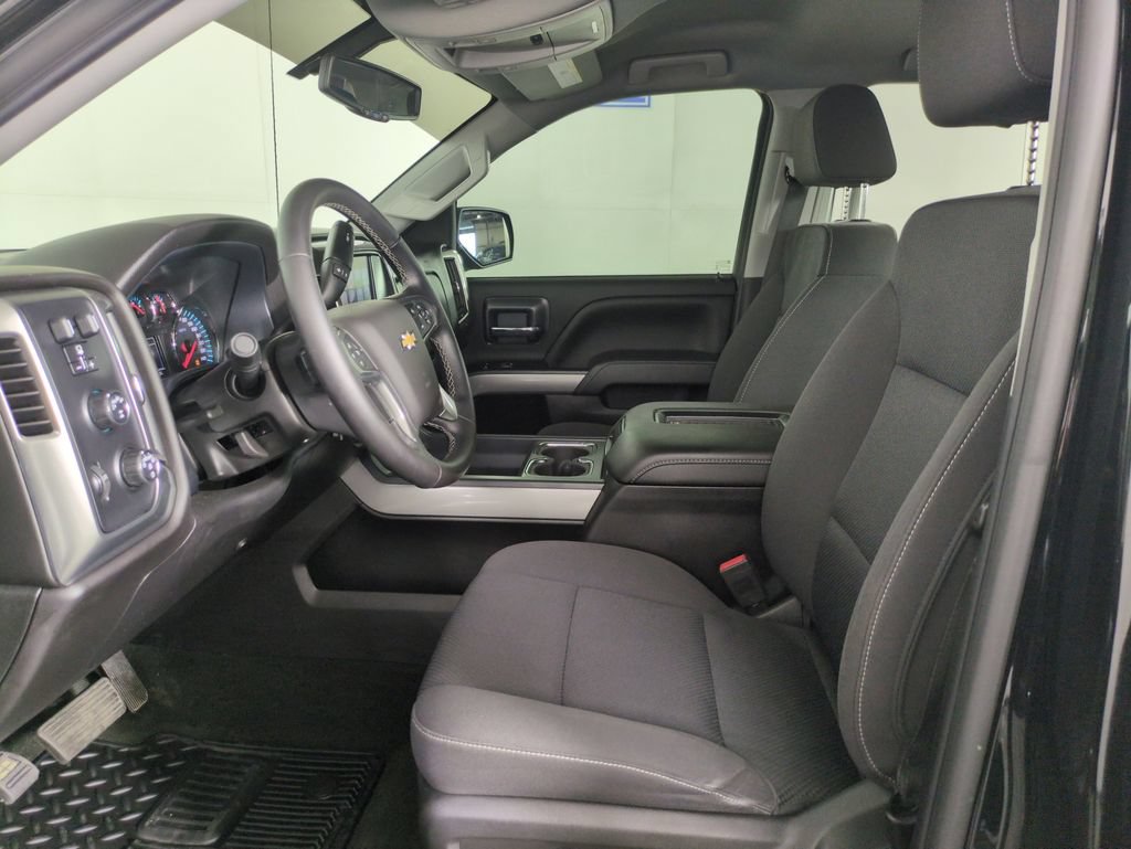 Used 2018 Chevrolet Silverado 1500 LT w/ Midnight Edition AWD/4WD image 9