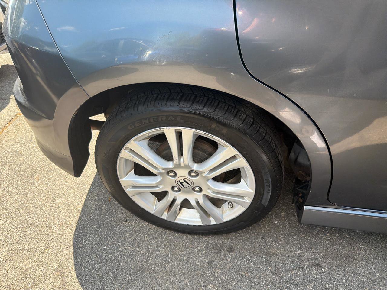 Used 2011 Honda Fit Sport image 5