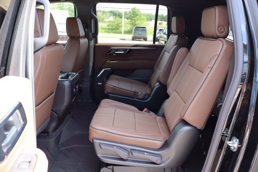 New 2026 Chevrolet Suburban High Country AWD/4WD image 48