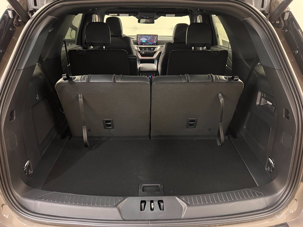 New 2026 Ford Explorer ST-Line w/ ST-Line Street Pack AWD/4WD image 36