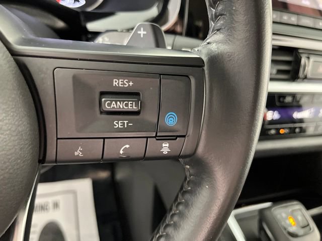 Used 2024 Nissan Pathfinder SV FWD image 23