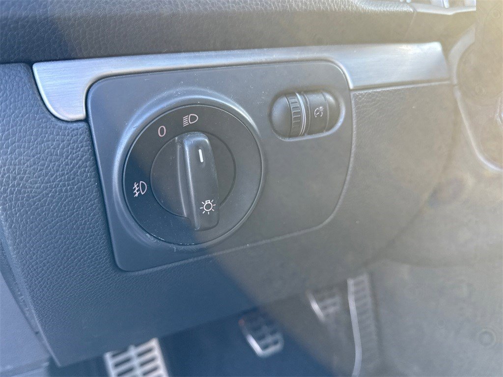 Used 2006 Volkswagen Jetta GLI image 19