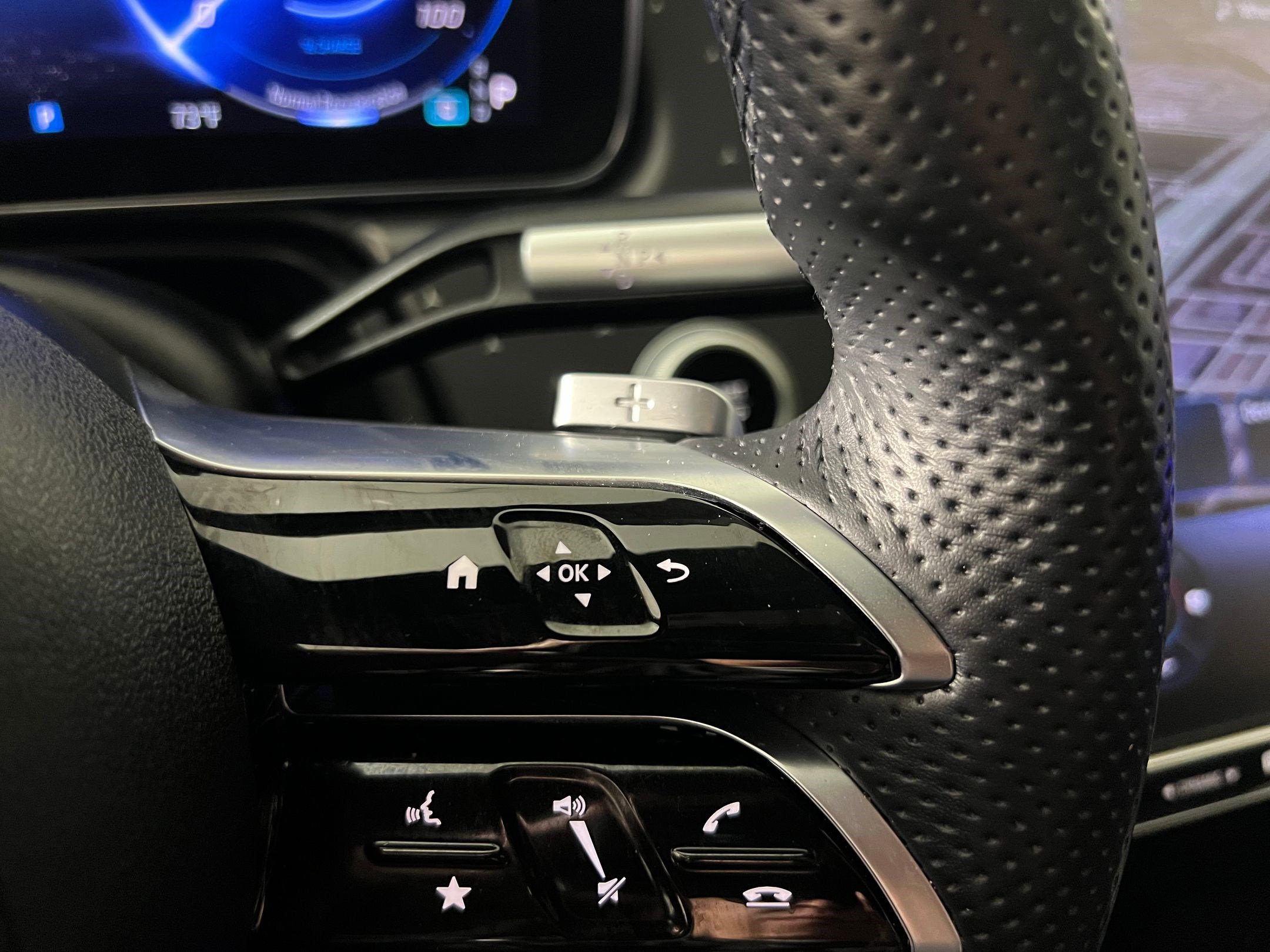 Used 2022 Mercedes-Benz EQS 450+ EQS 450+ image 28