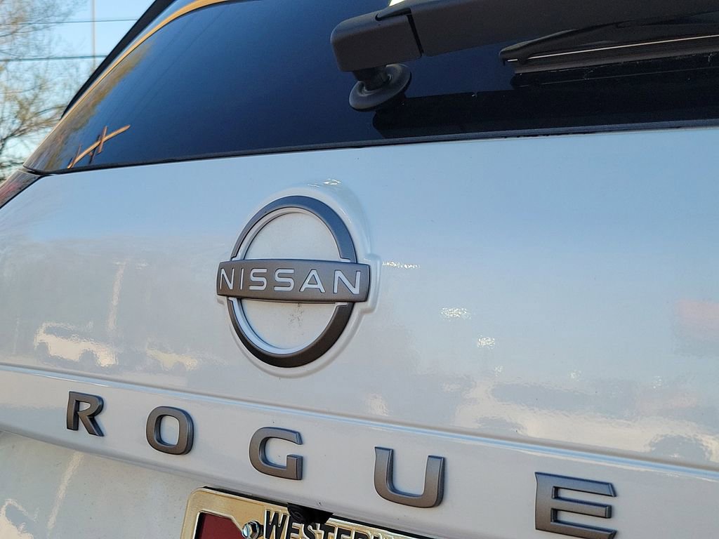 New 2026 Nissan Rogue SV AWD/4WD image 6