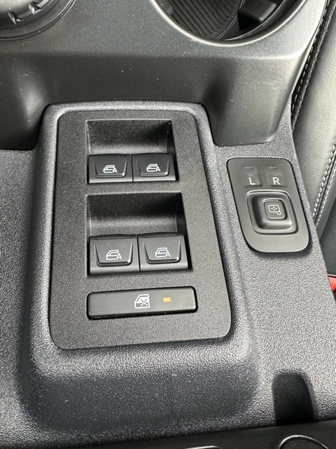 Used 2025 Ford Bronco Outer Banks image 15