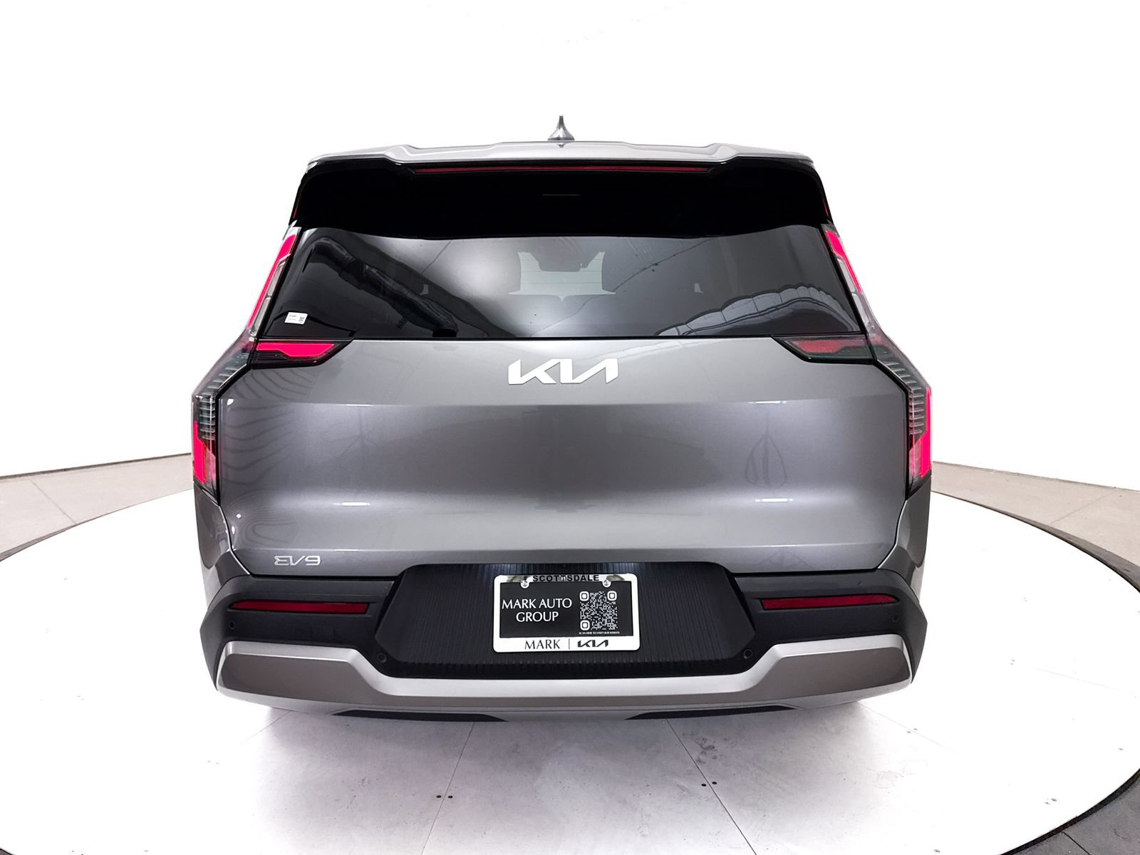 Certified 2024 Kia EV9 Light Long Range RWD image 18