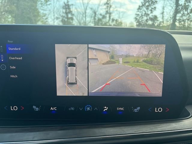 Used 2025 Chevrolet Tahoe Z71 w/ Comfort Package image 20