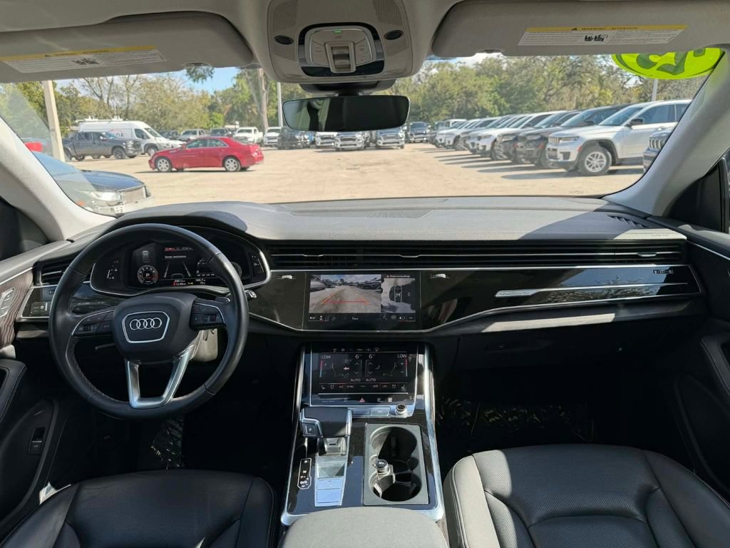 Used 2023 Audi Q8 Prestige image 34