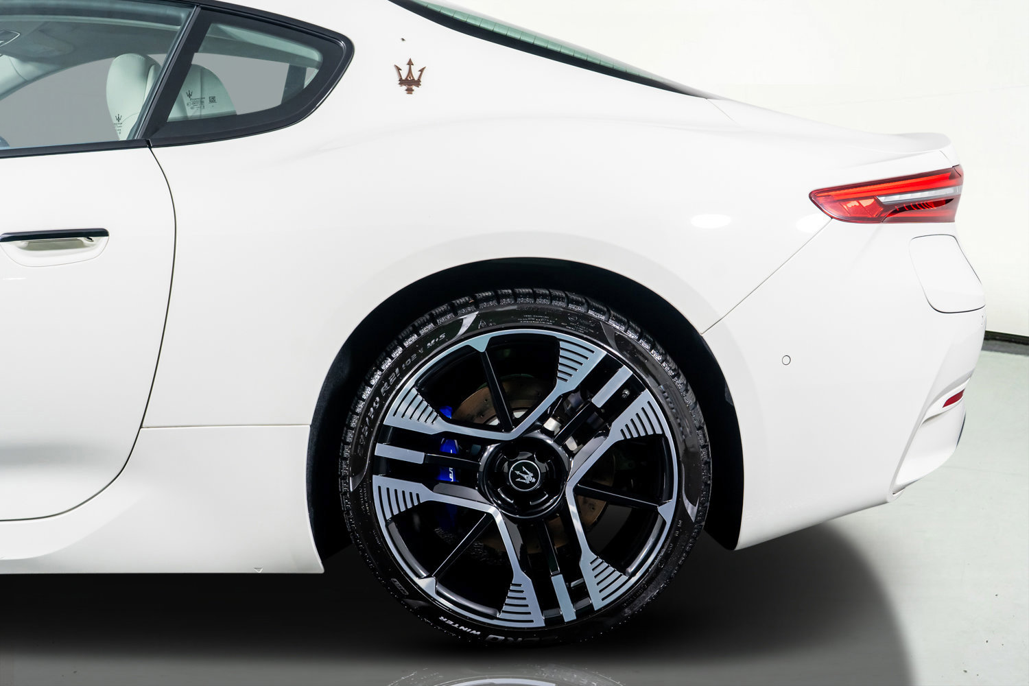 Used 2024 Maserati GranTurismo Folgore image 17