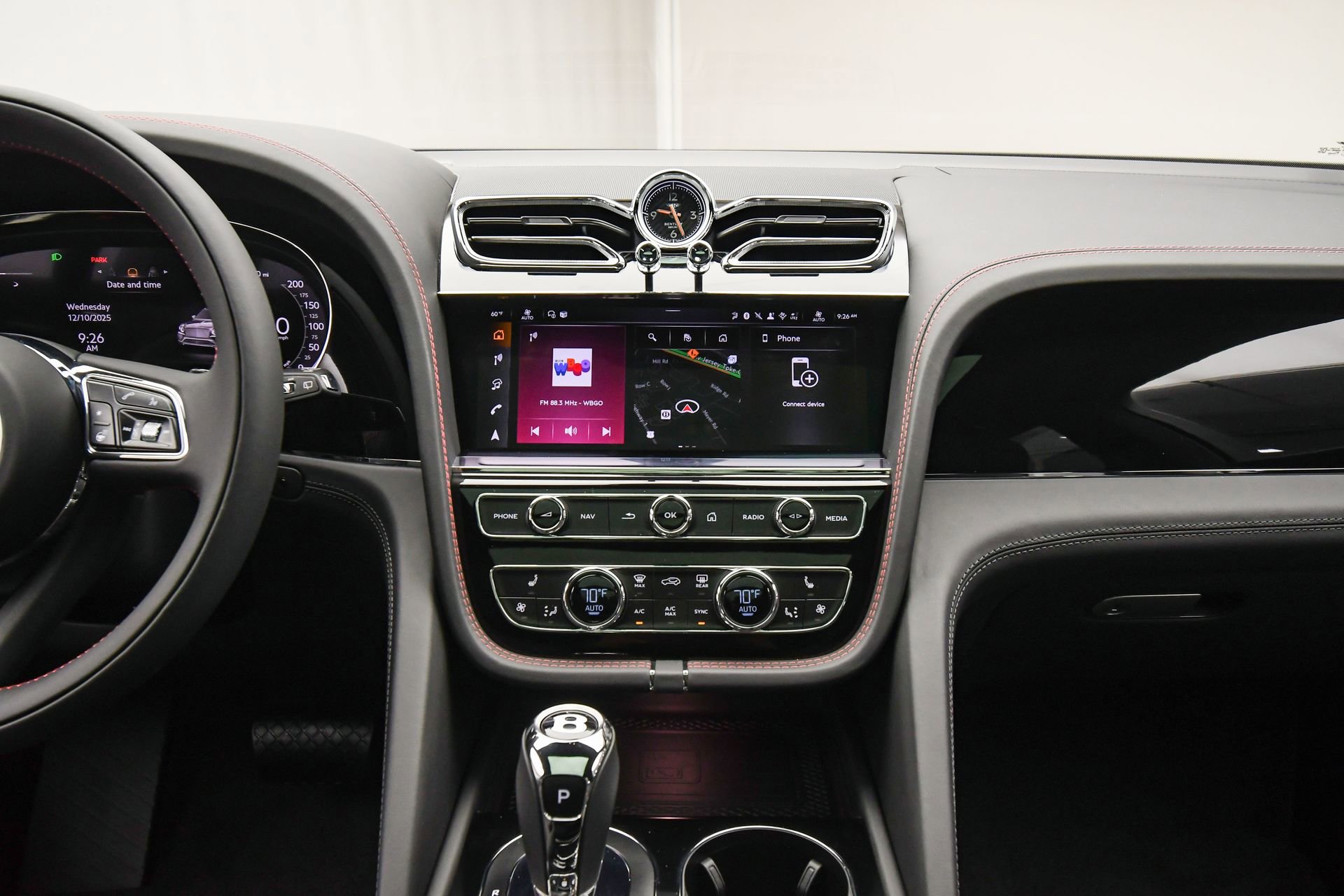 New 2025 Bentley Bentayga image 36