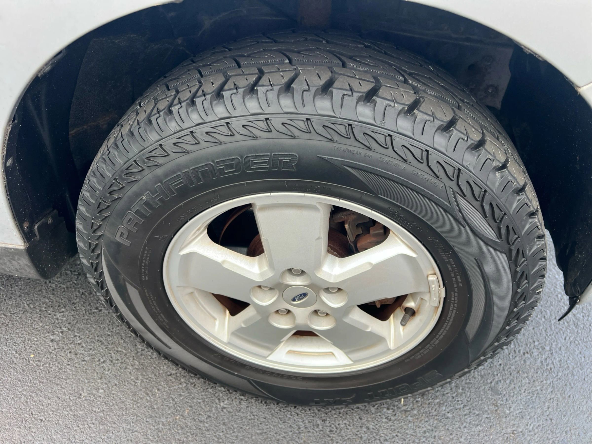 Used 2010 Ford Escape XLT image 21