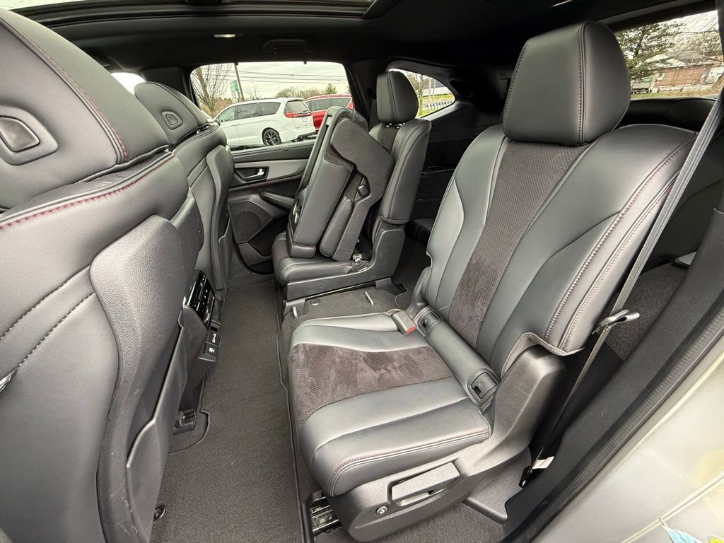 Used 2023 Acura MDX A-Spec AWD/4WD image 33