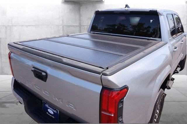 Used 2024 Toyota Tacoma SR5 AWD/4WD image 7