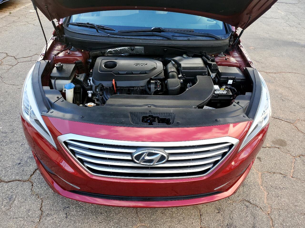 Used 2015 Hyundai Sonata SE image 12