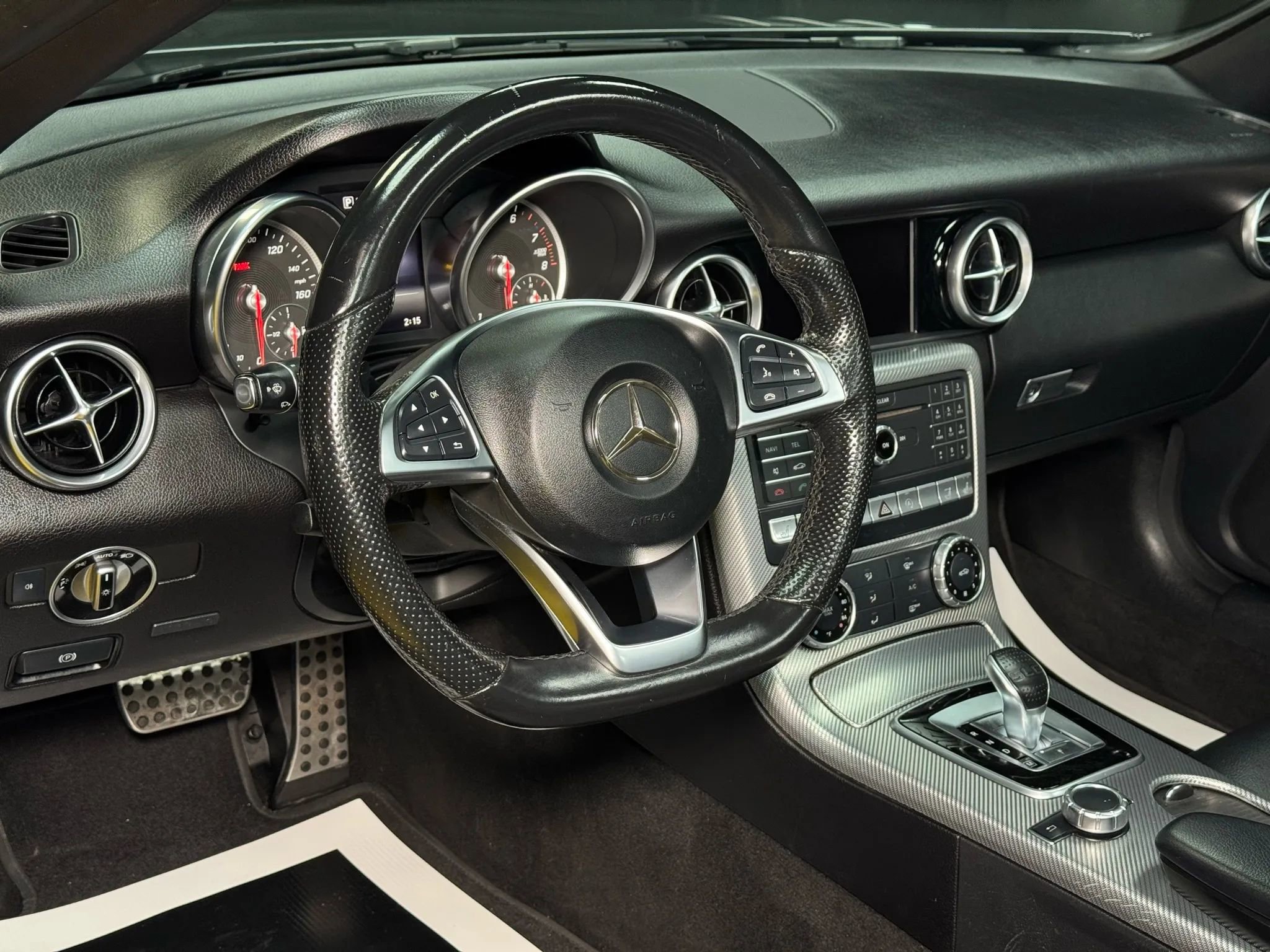 Used 2017 Mercedes-Benz SLC 300 w/ Premium 1 Package image 41